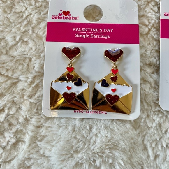 Valentine's Day Women's Heart Earrings Set Red and Gold - Picture 2 of 4